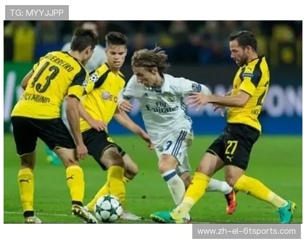 足球魔术表演如何将球技与幻术融合吸引观众注意力